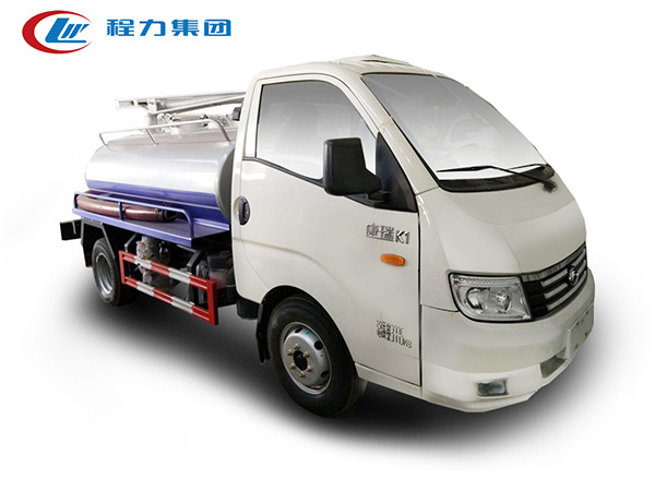 福田康瑞2方吸粪车